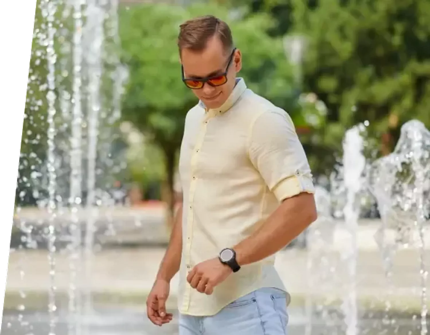 Smartwatch męski Garett Sport Combat RT beżowy.jpg